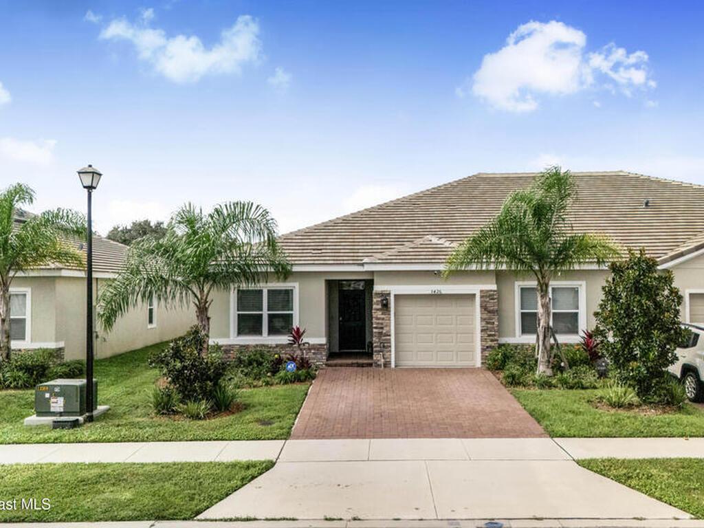 3426 Morrow Place, Mims, FL 32754