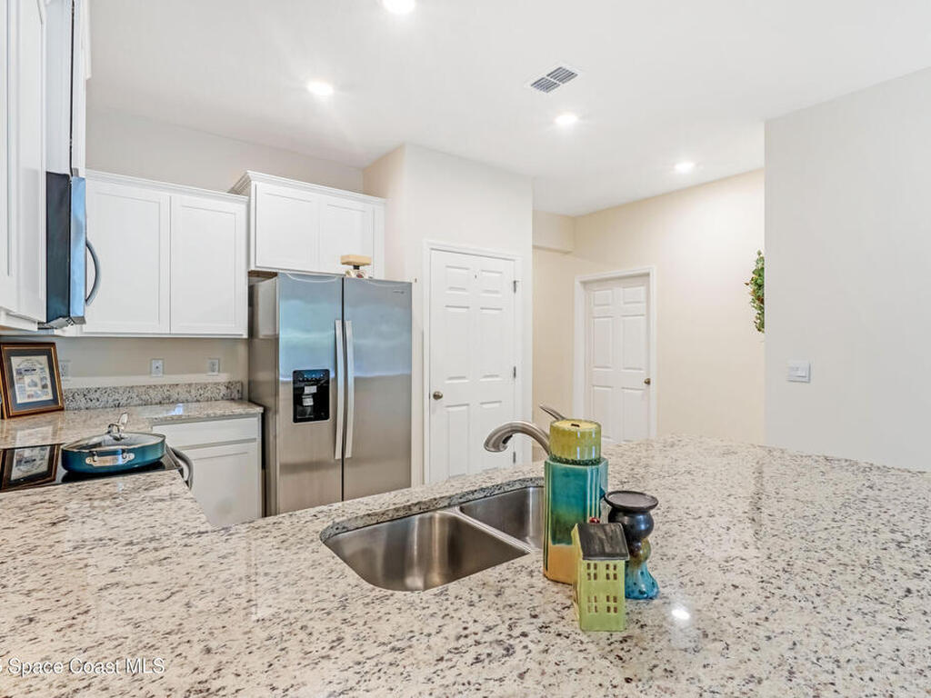 3426 Morrow Place, Mims, FL 32754