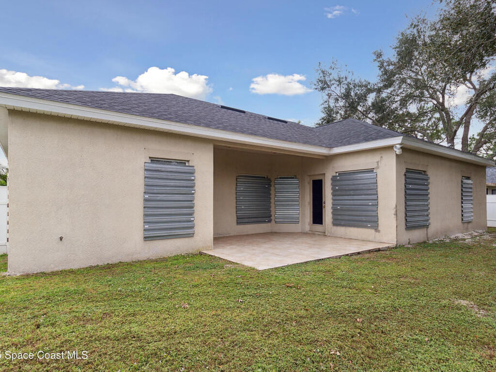 1581 Zaffer Street, Palm Bay, FL 32907