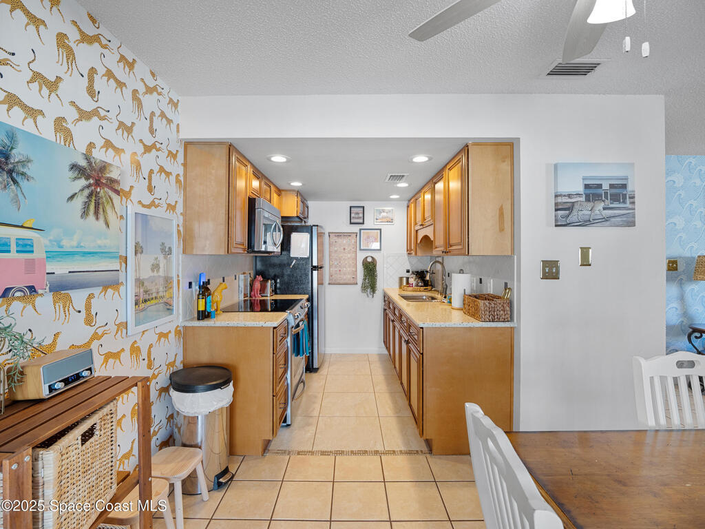 208 Cleveland Avenue, Cocoa Beach, FL 32931