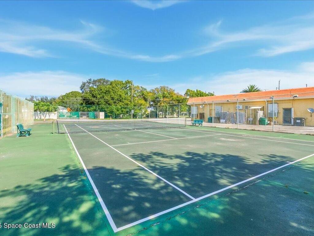 2135 N Courtenay Parkway, Merritt Island, FL 32953