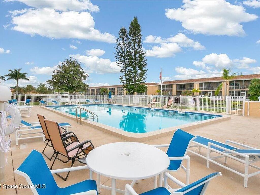 2135 N Courtenay Parkway, Merritt Island, FL 32953