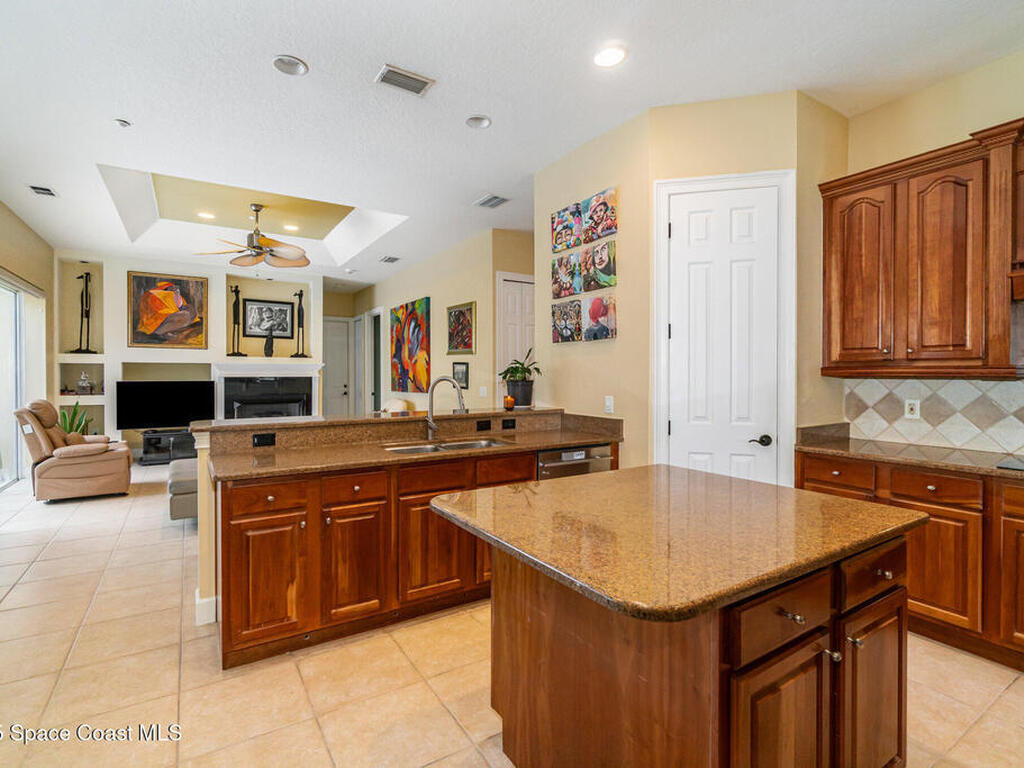 9589 Pine Lily Street, Orlando, FL 32827