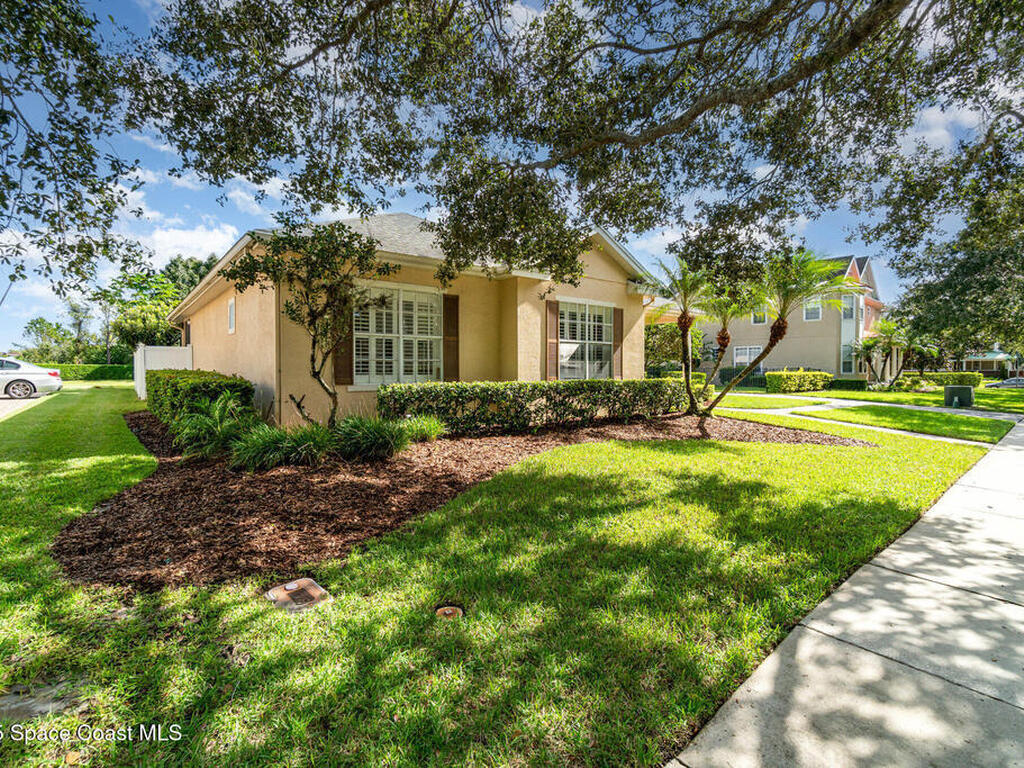 9589 Pine Lily Street, Orlando, FL 32827