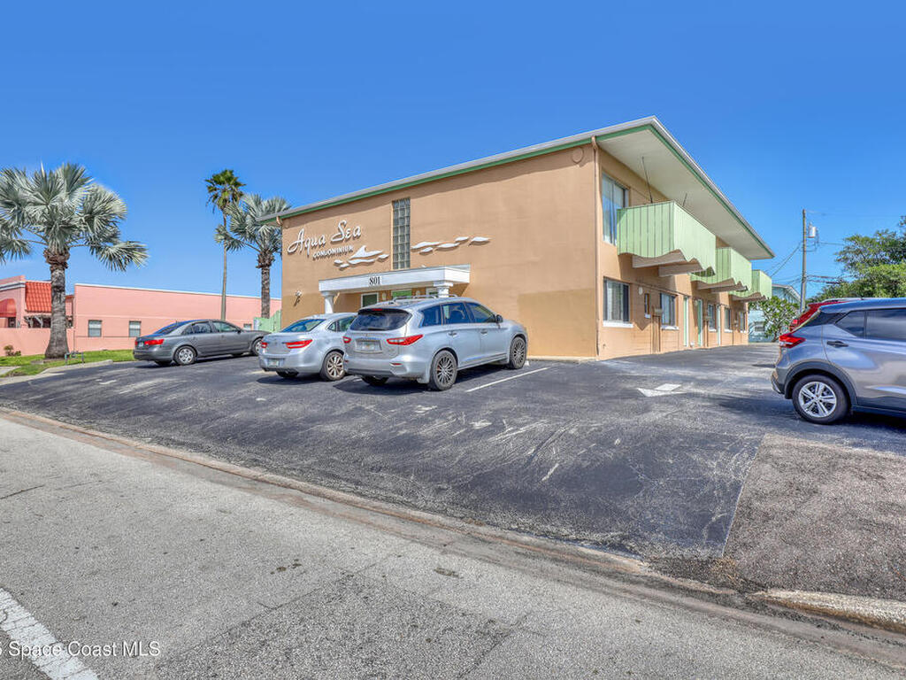 801 S Brevard Avenue, Cocoa Beach, FL 32931