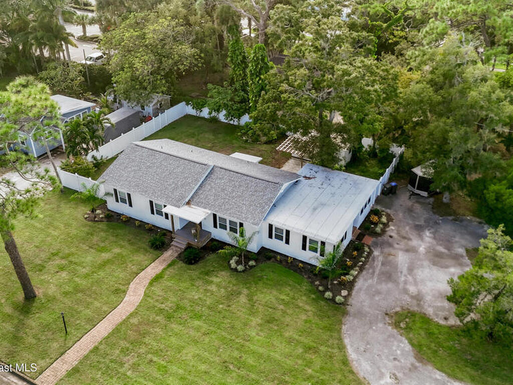 1208 Indian River Avenue, Titusville, FL 32780