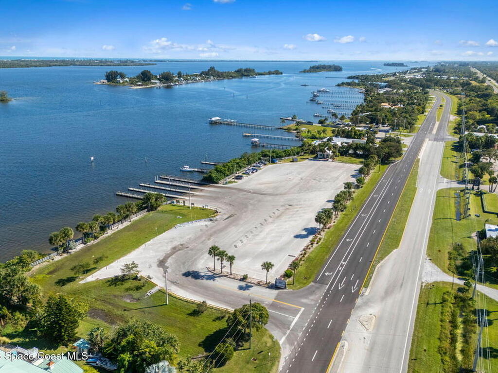 3670 Painted Bunting Place, Grant, FL 32949