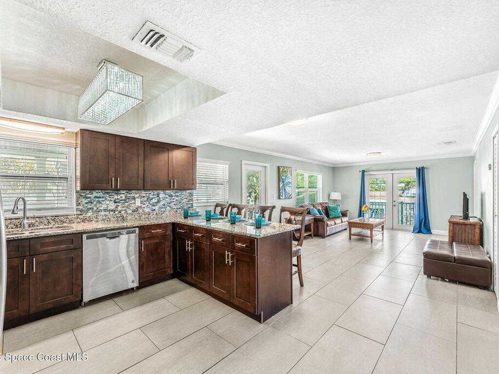 424 Jefferson Avenue, Cape Canaveral, FL 32920