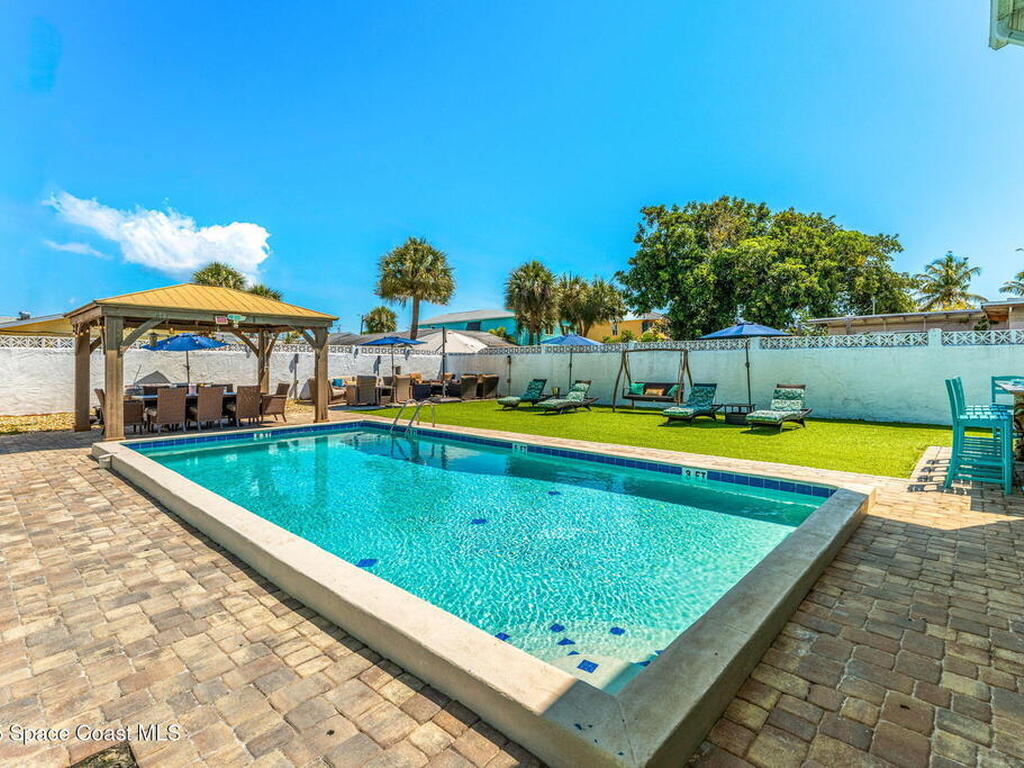 424 Jefferson Avenue, Cape Canaveral, FL 32920