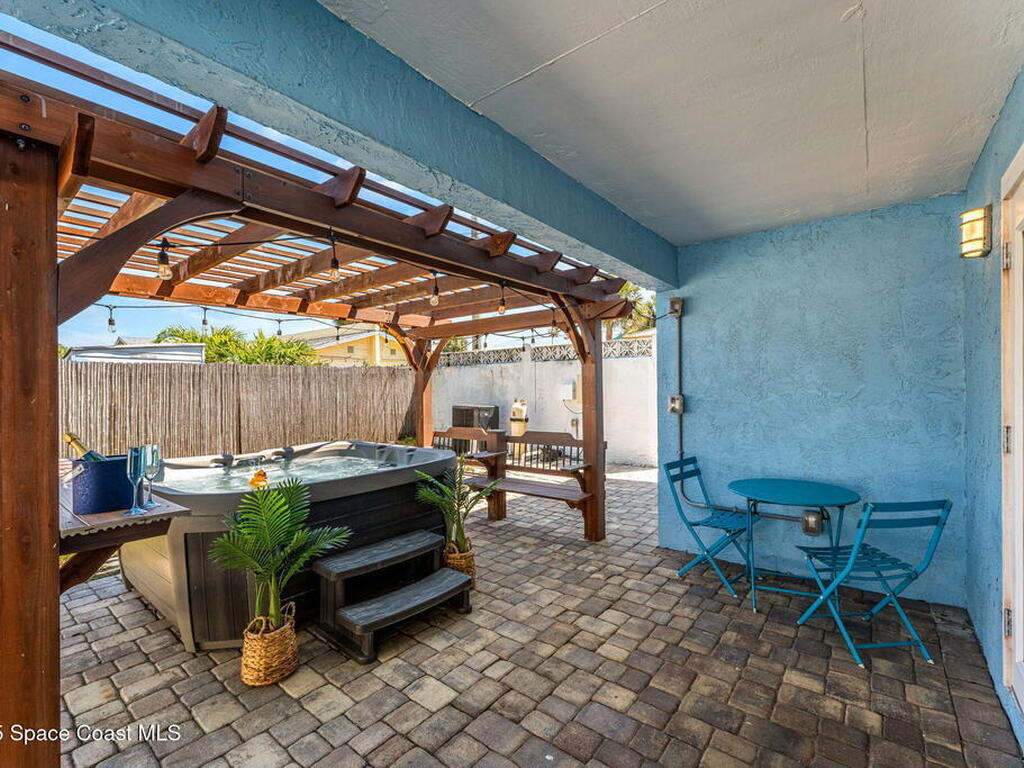 424 Jefferson Avenue, Cape Canaveral, FL 32920