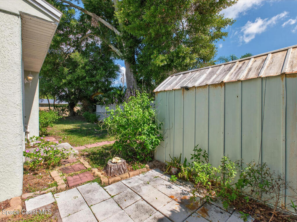 1220 Robin Drive, Merritt Island, FL 32952