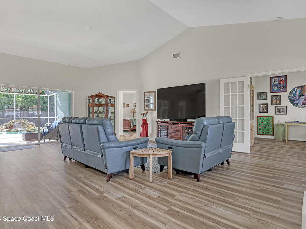 513 Summers Creek Drive, Merritt Island, FL 32952