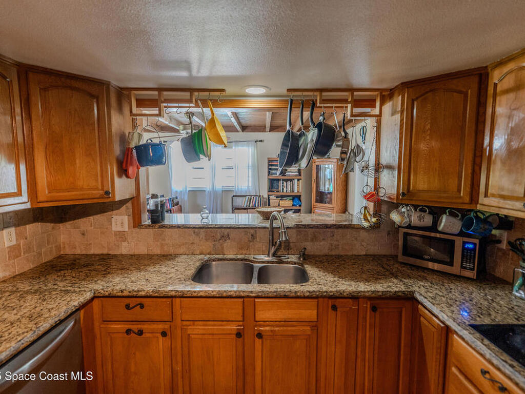 1250 Cimarron Circle, Palm Bay, FL 32905