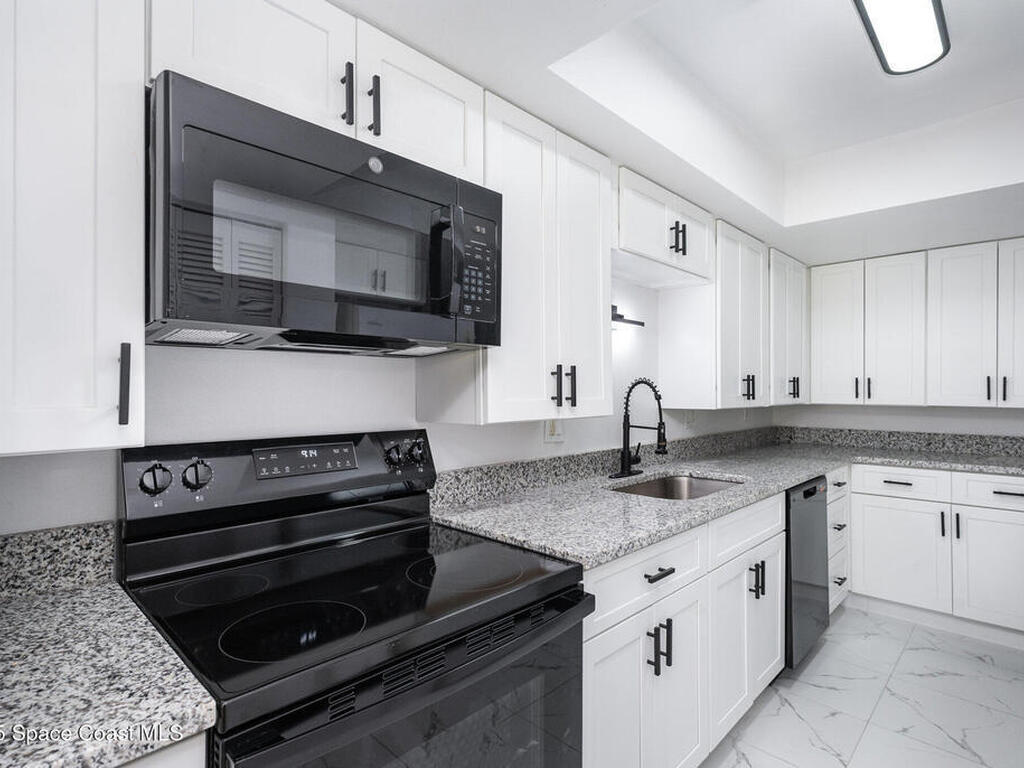 1221 Saint Andrews Drive, Rockledge, FL 32955