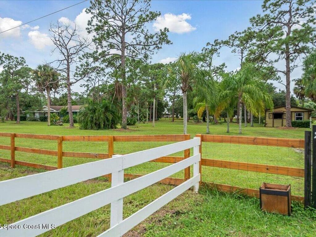 2300 Brandywine Lane, Melbourne, FL 32904