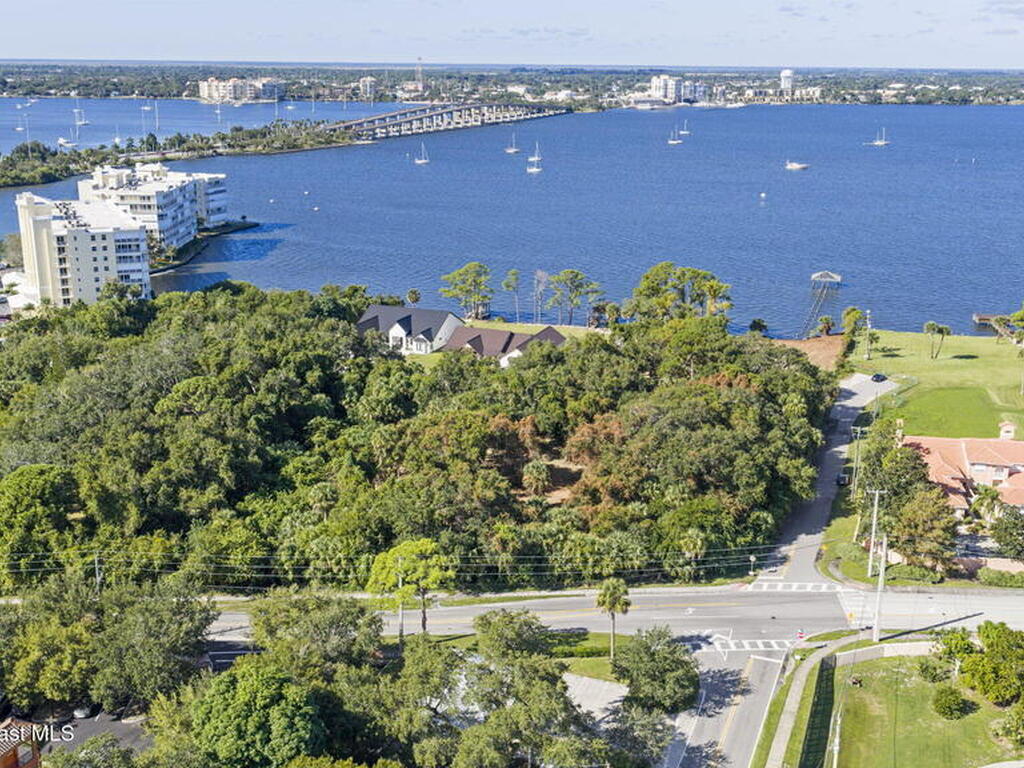 Merritt Avenue, Merritt Island, FL 32953