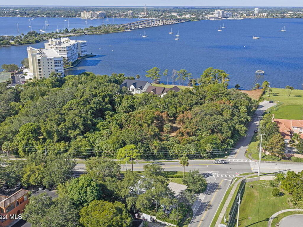 Merritt Avenue, Merritt Island, FL 32953