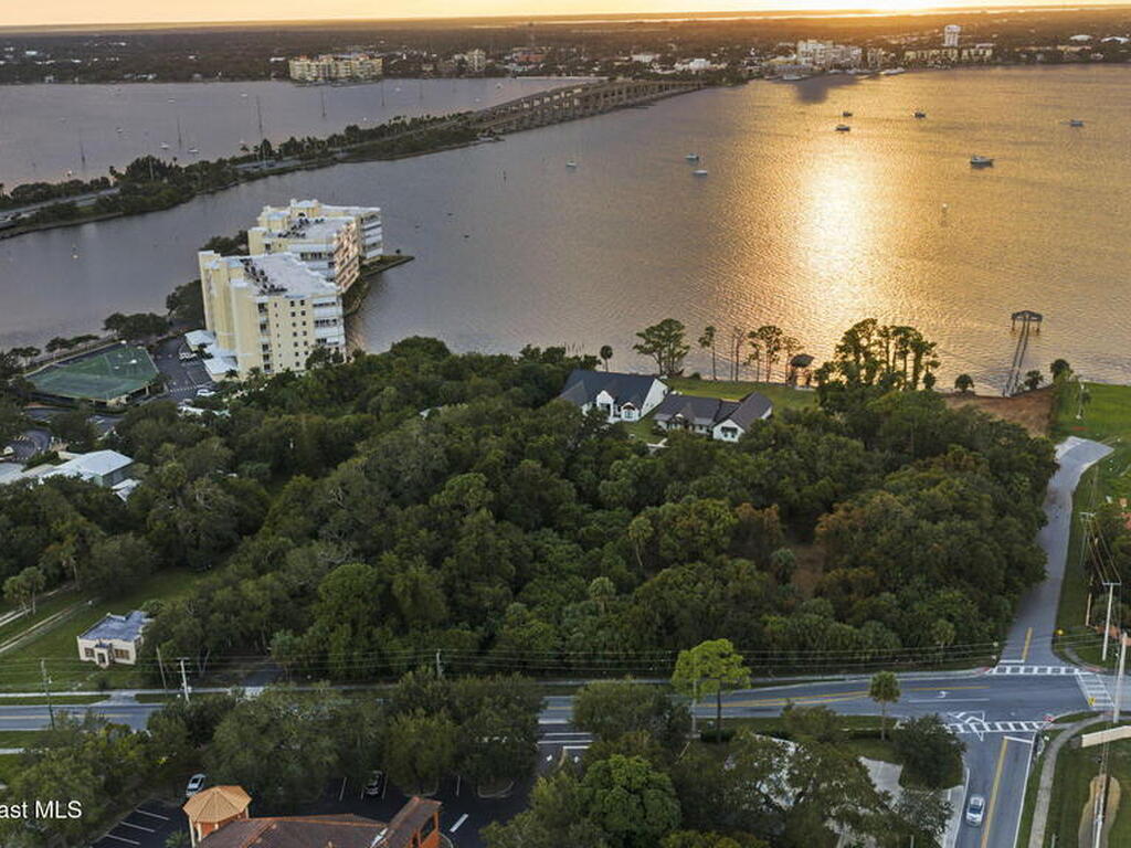 Merritt Avenue, Merritt Island, FL 32953