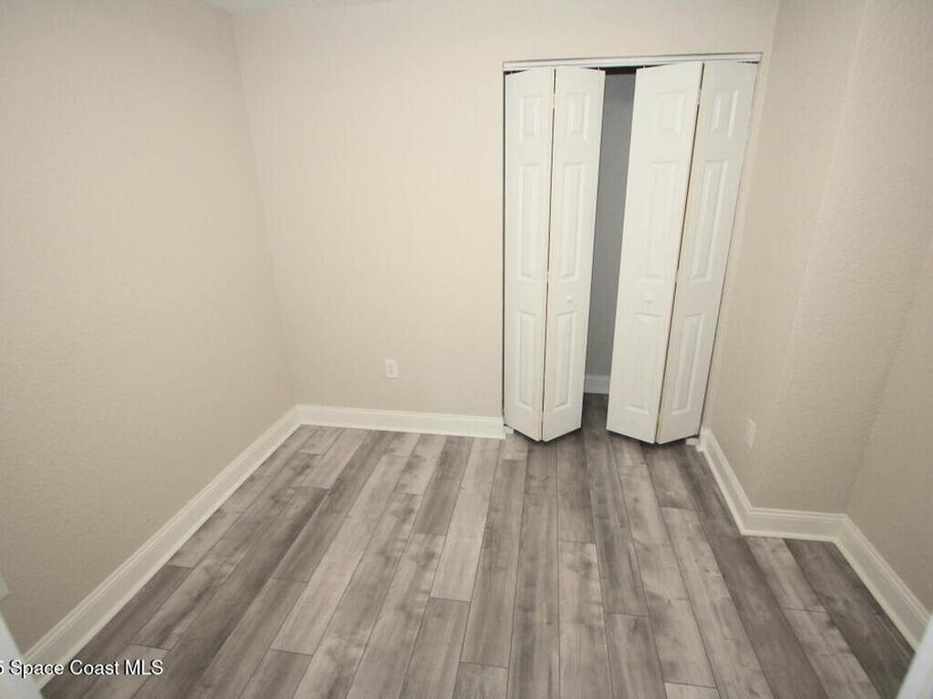 572 Orange Avenue, Sebastian, FL 32958