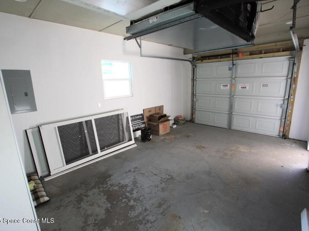 572 Orange Avenue, Sebastian, FL 32958