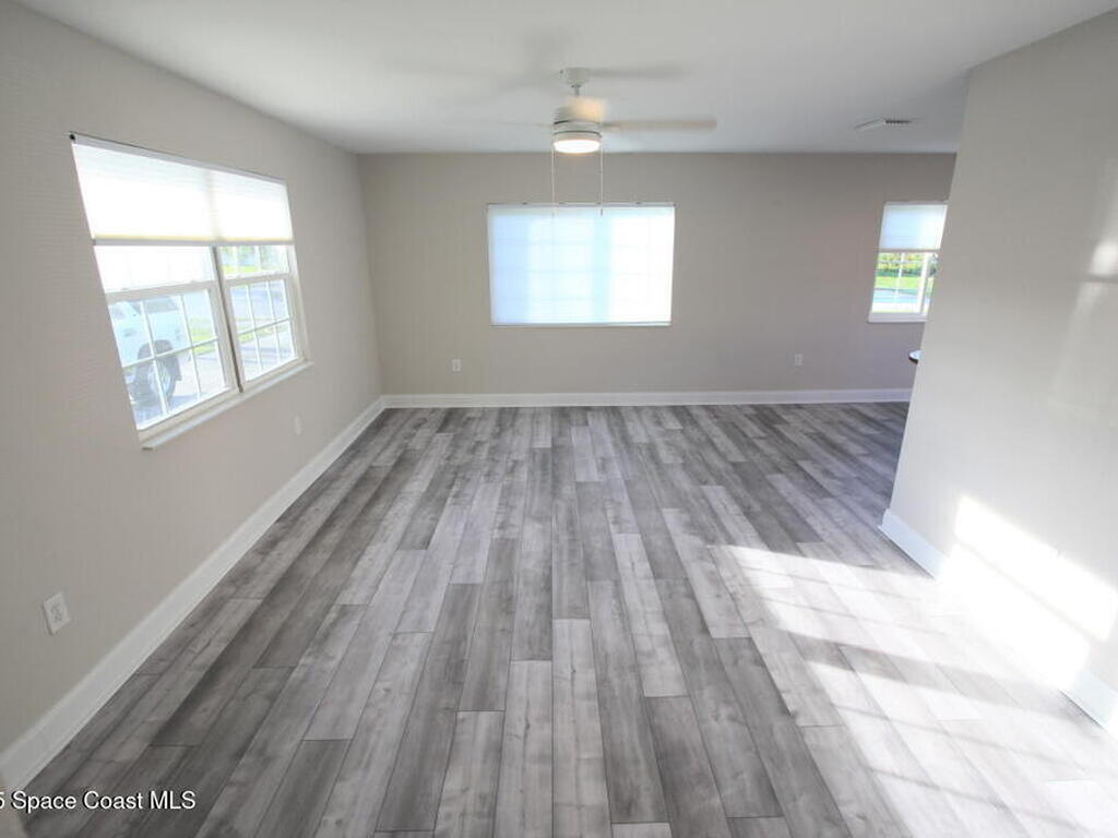 572 Orange Avenue, Sebastian, FL 32958