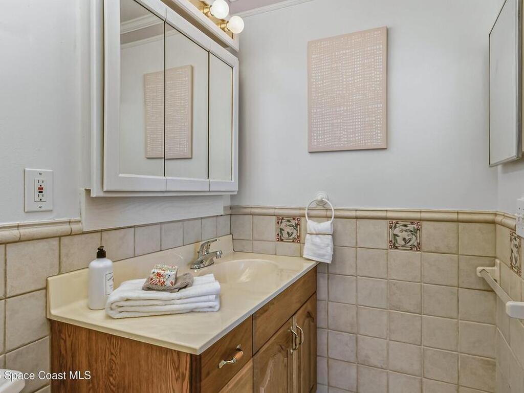 204 Queens Court, Satellite Beach, FL 32937