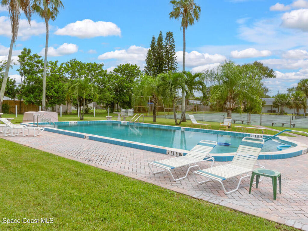 204 Queens Court, Satellite Beach, FL 32937