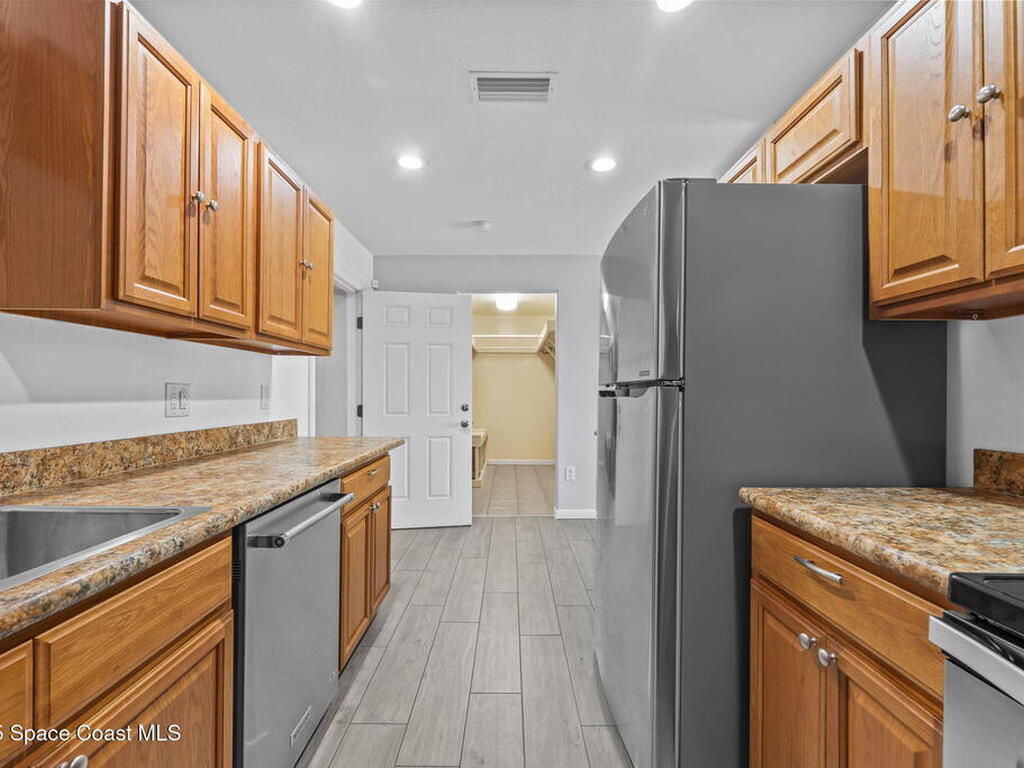 676 Cheyenne Avenue, Melbourne, FL 32935