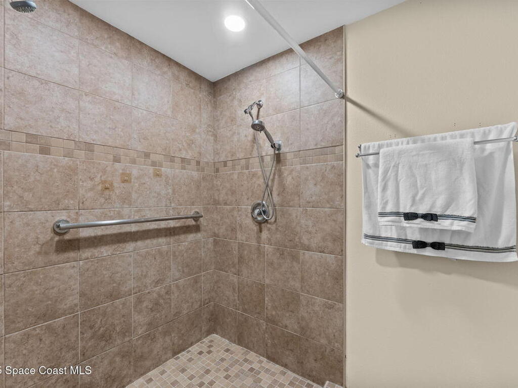 676 Cheyenne Avenue, Melbourne, FL 32935