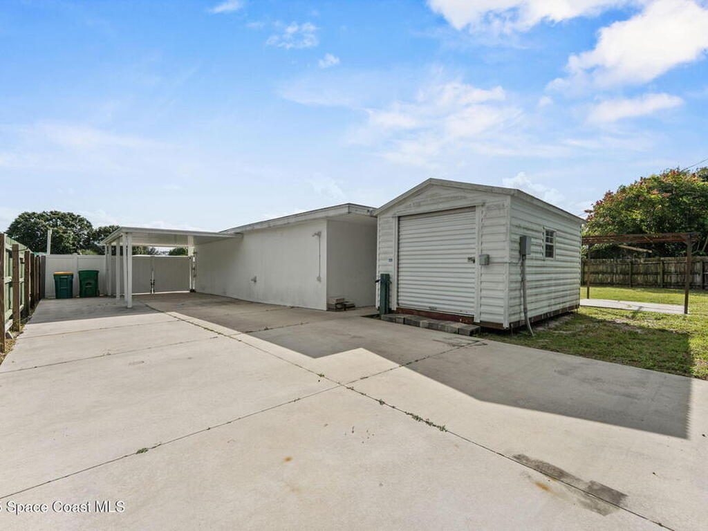 676 Cheyenne Avenue, Melbourne, FL 32935