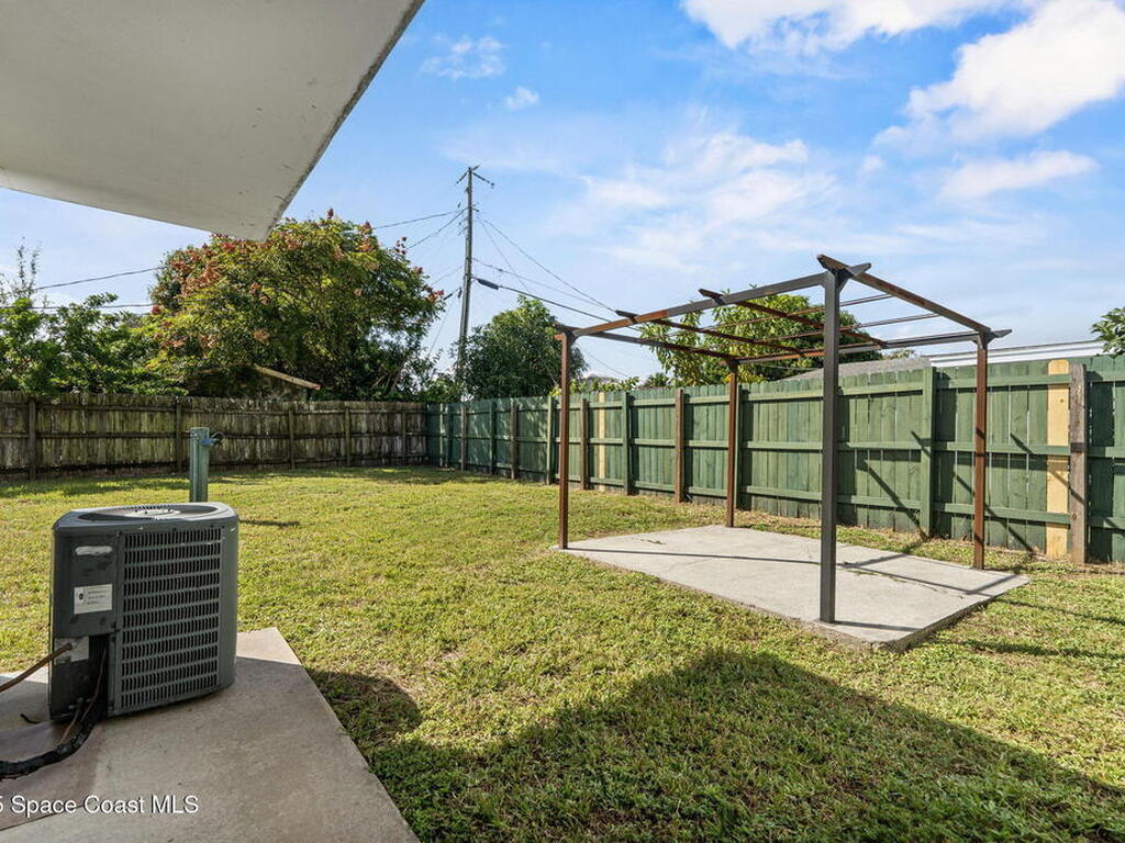 676 Cheyenne Avenue, Melbourne, FL 32935