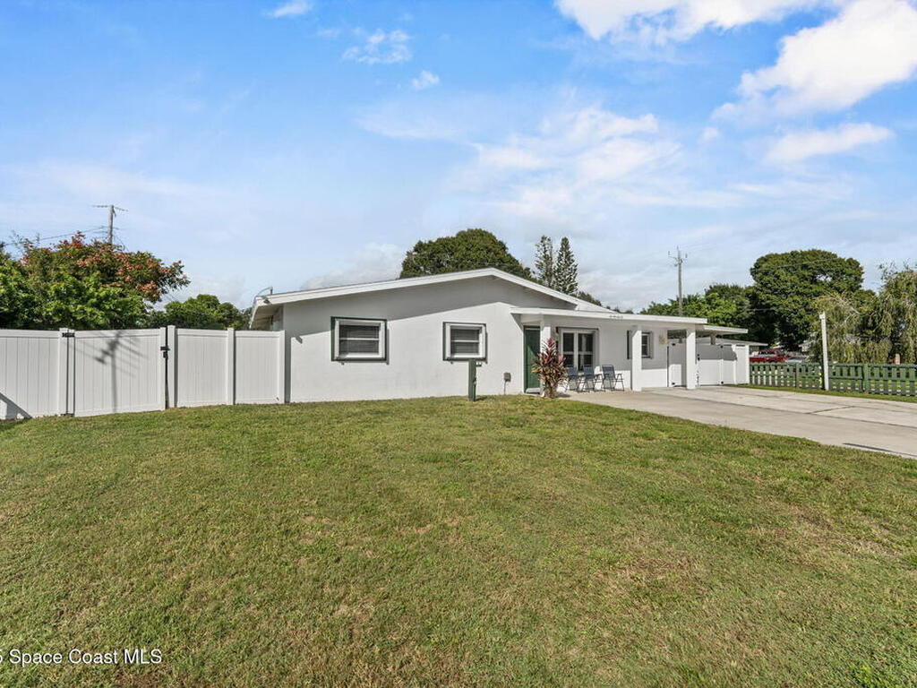 676 Cheyenne Avenue, Melbourne, FL 32935