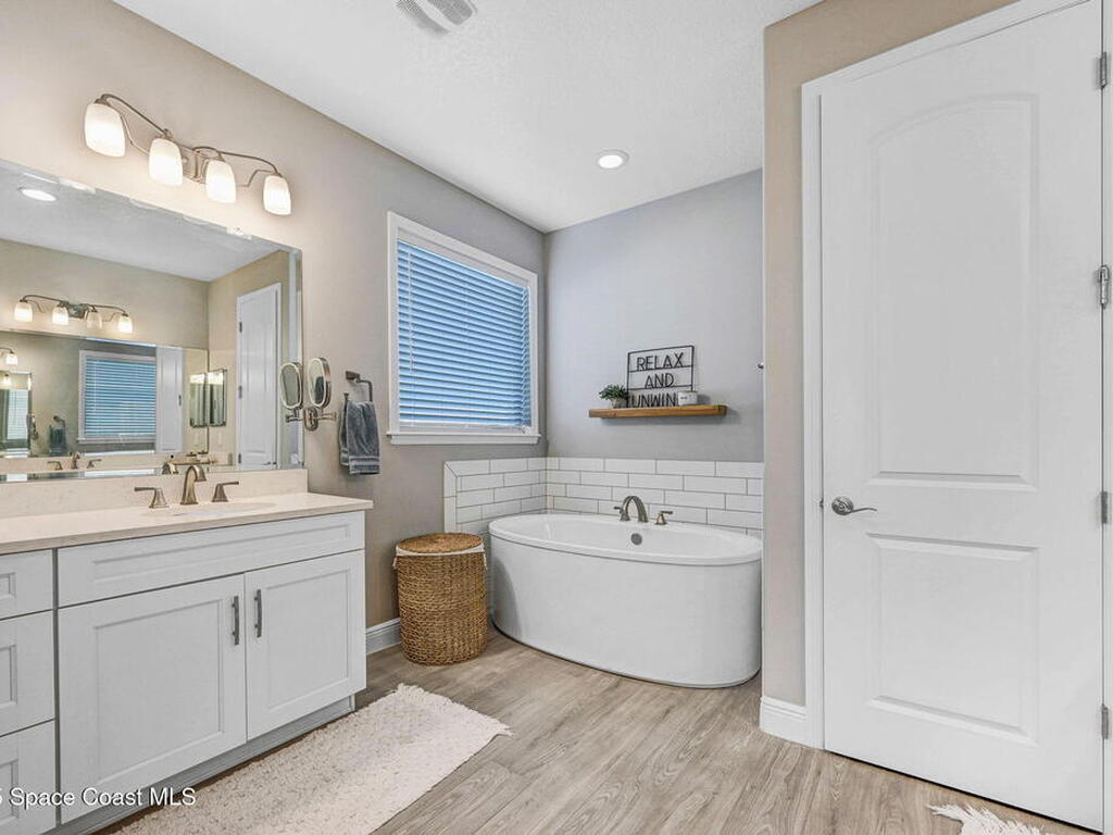 8240 Stonecrest Drive, Melbourne, FL 32940