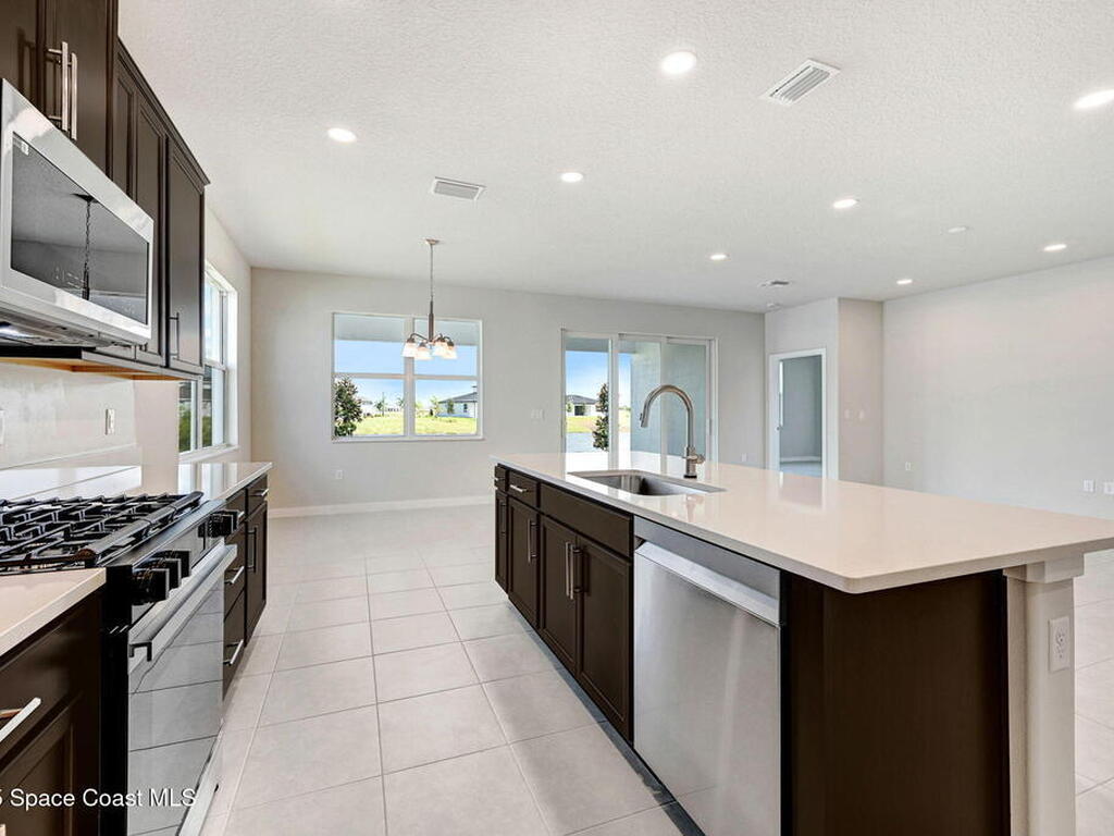 2792 Burnham Lane, Melbourne, FL 32940