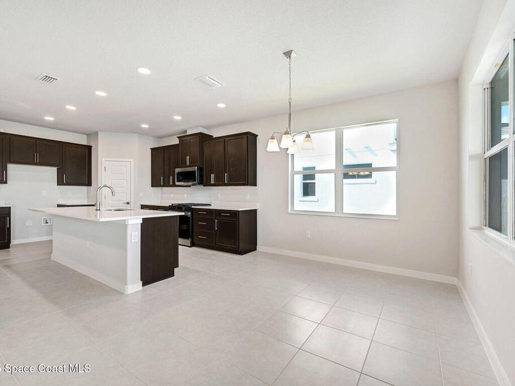 2792 Burnham Lane, Melbourne, FL 32940