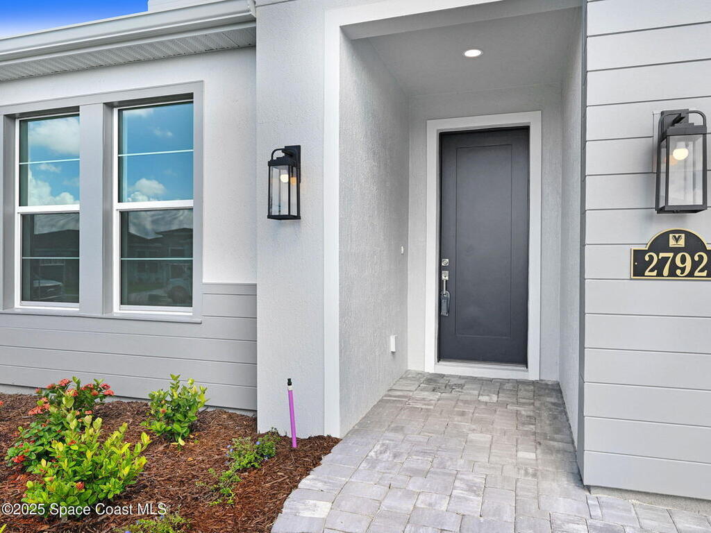 2792 Burnham Lane, Melbourne, FL 32940