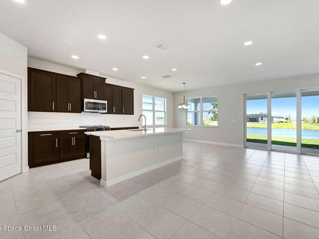 2792 Burnham Lane, Melbourne, FL 32940