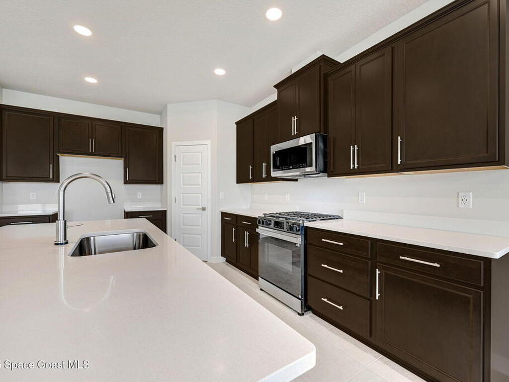 2792 Burnham Lane, Melbourne, FL 32940