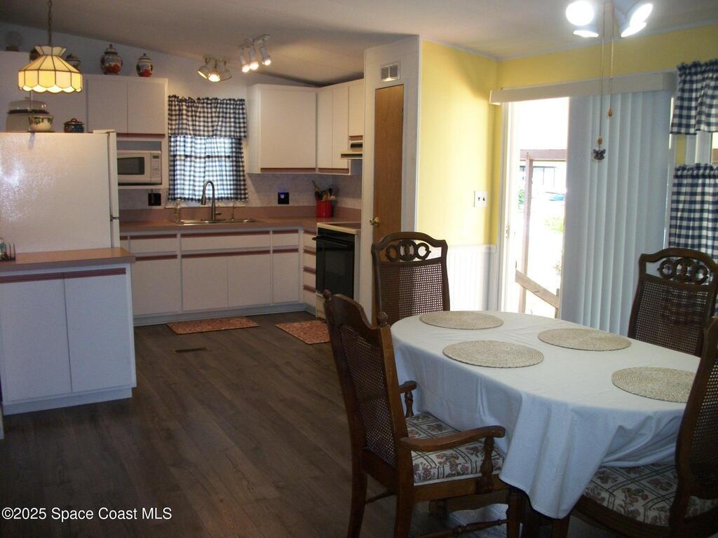 1972 Mango Street, Palm Bay, FL 32905