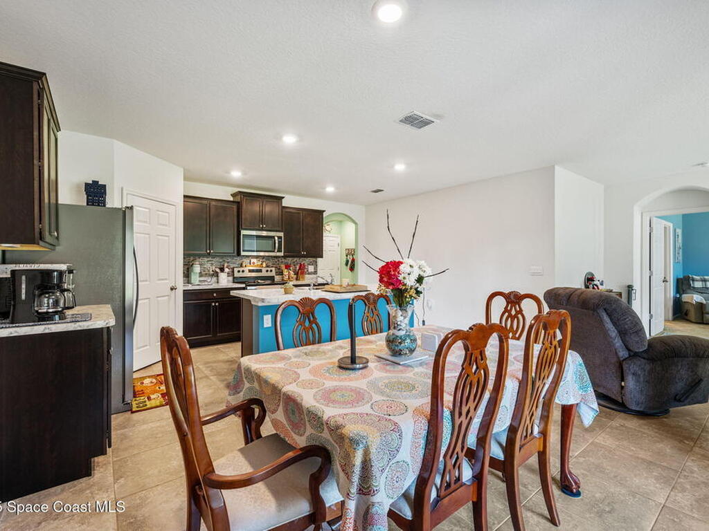 1263 Lamplighter Drive, Palm Bay, FL 32907