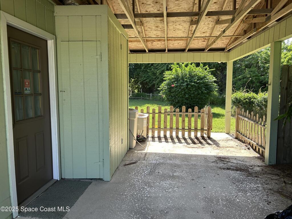 100 S S. Wimbrow Drive, Sebastian, FL 32958