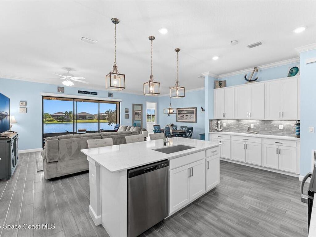 2183 Great Belt Circle, Melbourne, FL 32940