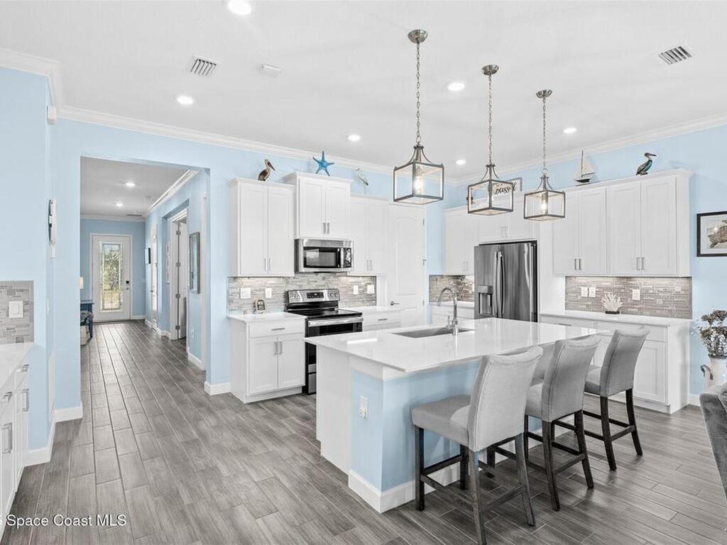 2183 Great Belt Circle, Melbourne, FL 32940