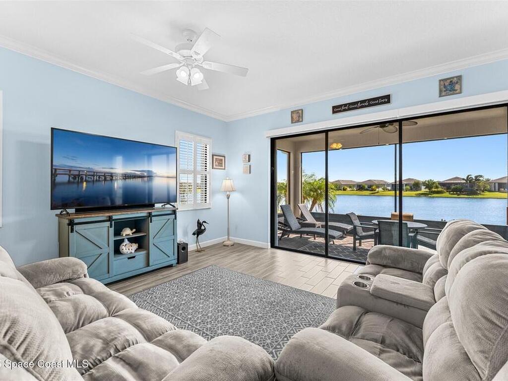 2183 Great Belt Circle, Melbourne, FL 32940