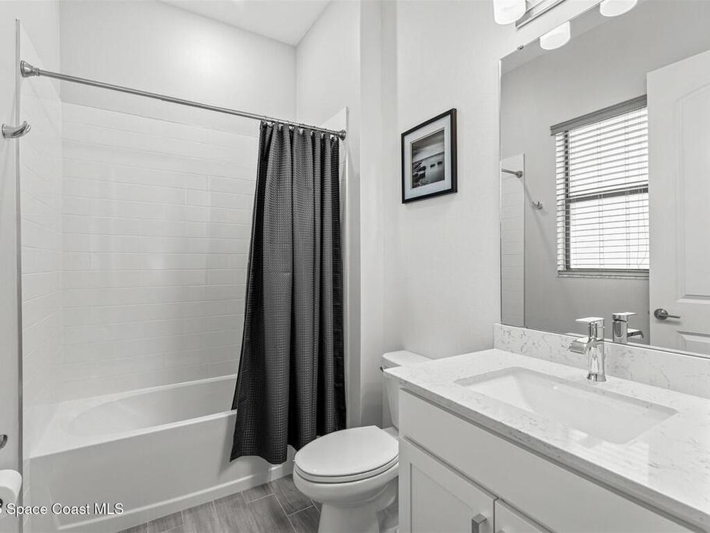 2183 Great Belt Circle, Melbourne, FL 32940