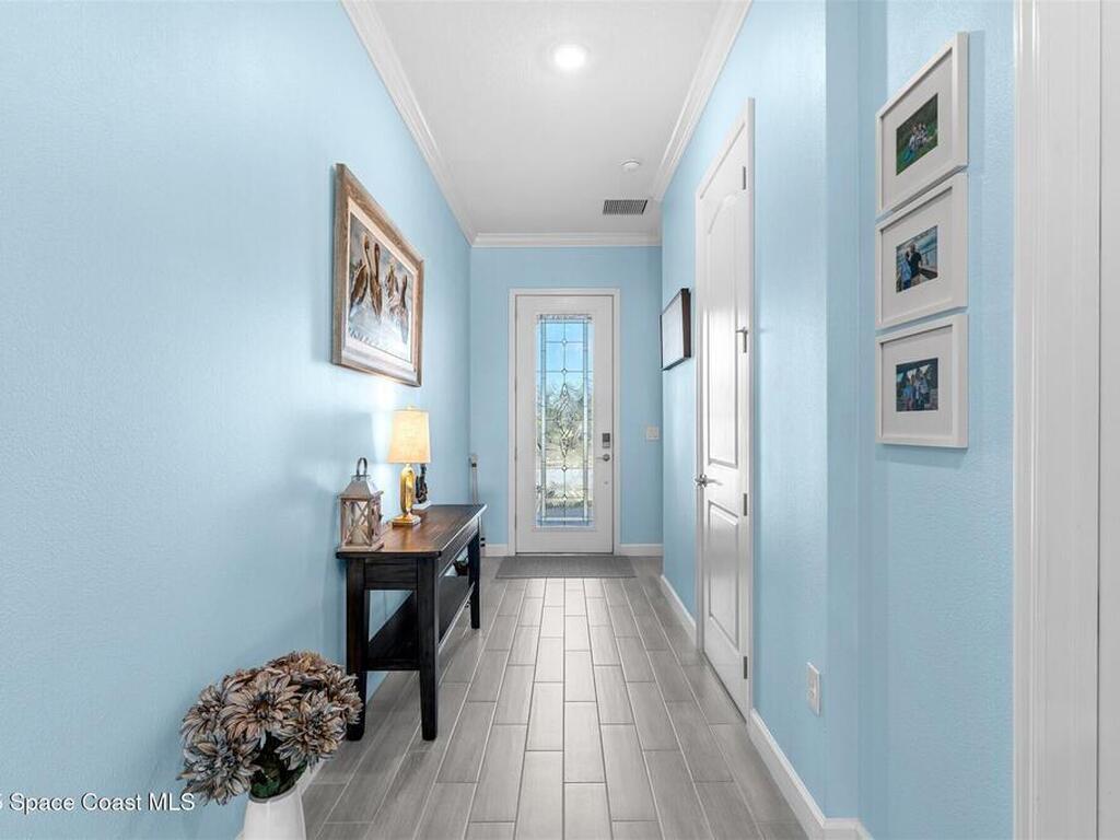 2183 Great Belt Circle, Melbourne, FL 32940