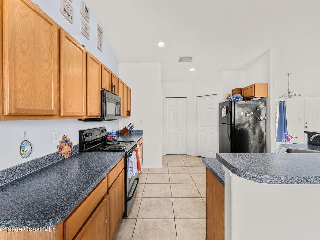 1247 Van Tassell Trail, Palm Bay, FL 32905