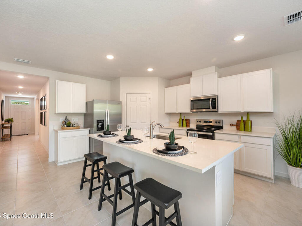 2702 Indian River Parkway, Mims, FL 32754