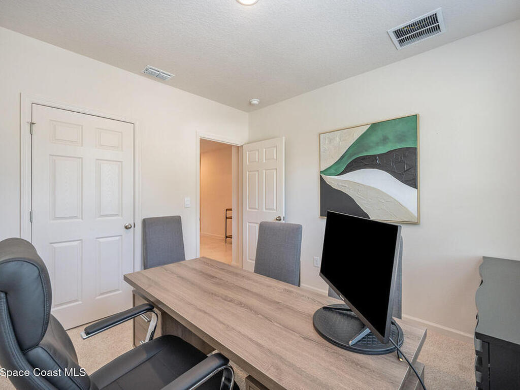 2702 Indian River Parkway, Mims, FL 32754