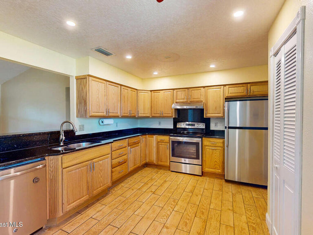 871 Southern Pine Trail, Rockledge, FL 32955